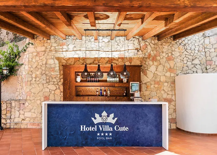 Hotel Cute - Hvc 4*