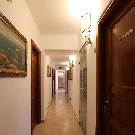 Cute - Hvc Lipari (Isola Lipari)