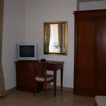 Cute - Hvc Hotel